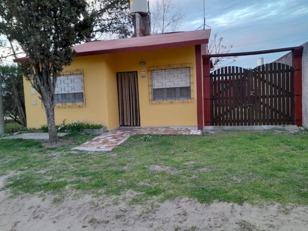 Casa 3 Amb + Depto. 2 Amb sobre lote de 267M2