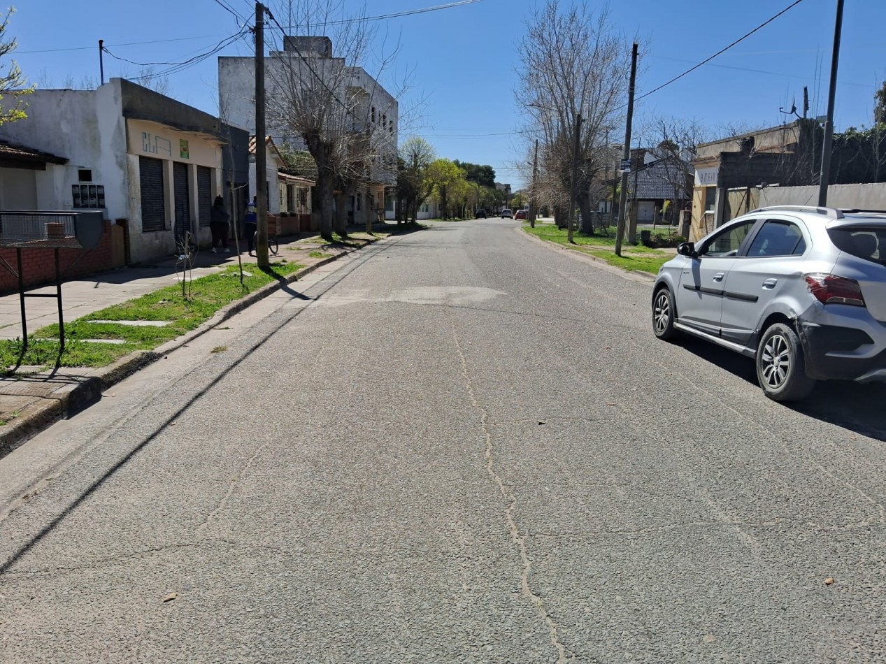 CASA 3 AMB + DEPTO 2 AMB CENTRO
