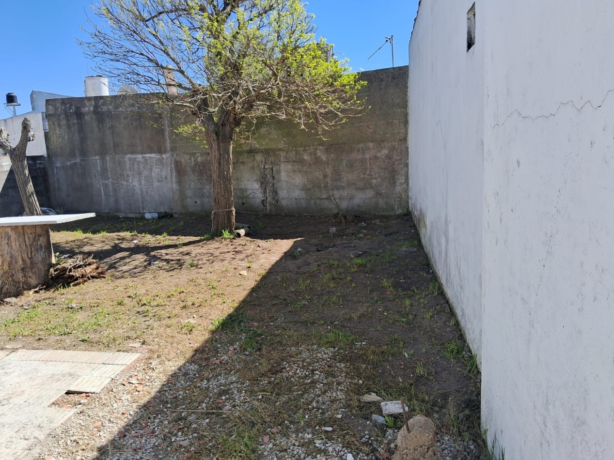 Casa de 3 Amb. a acondicionar en zona centro