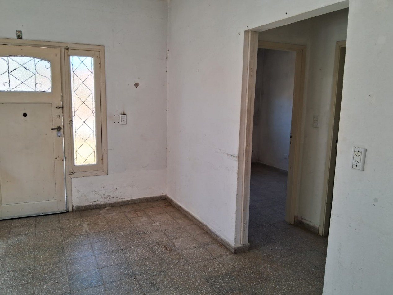 Casa de 3 Amb. a acondicionar en zona centro