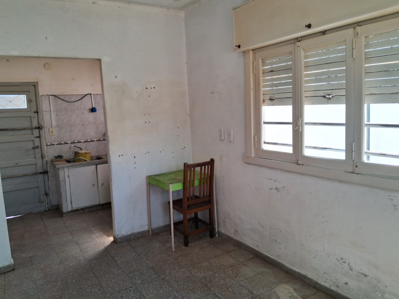 Casa de 3 Amb. a acondicionar en zona centro