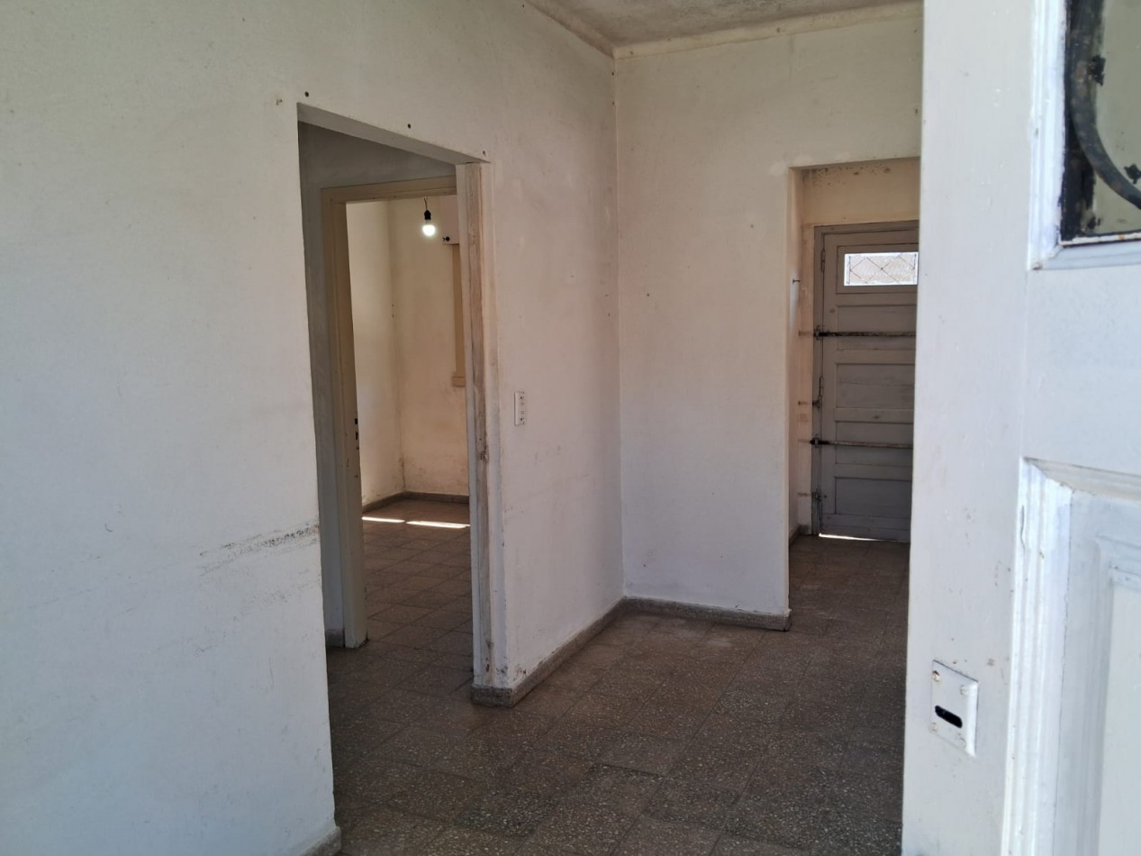 Casa de 3 Amb. a acondicionar en zona centro