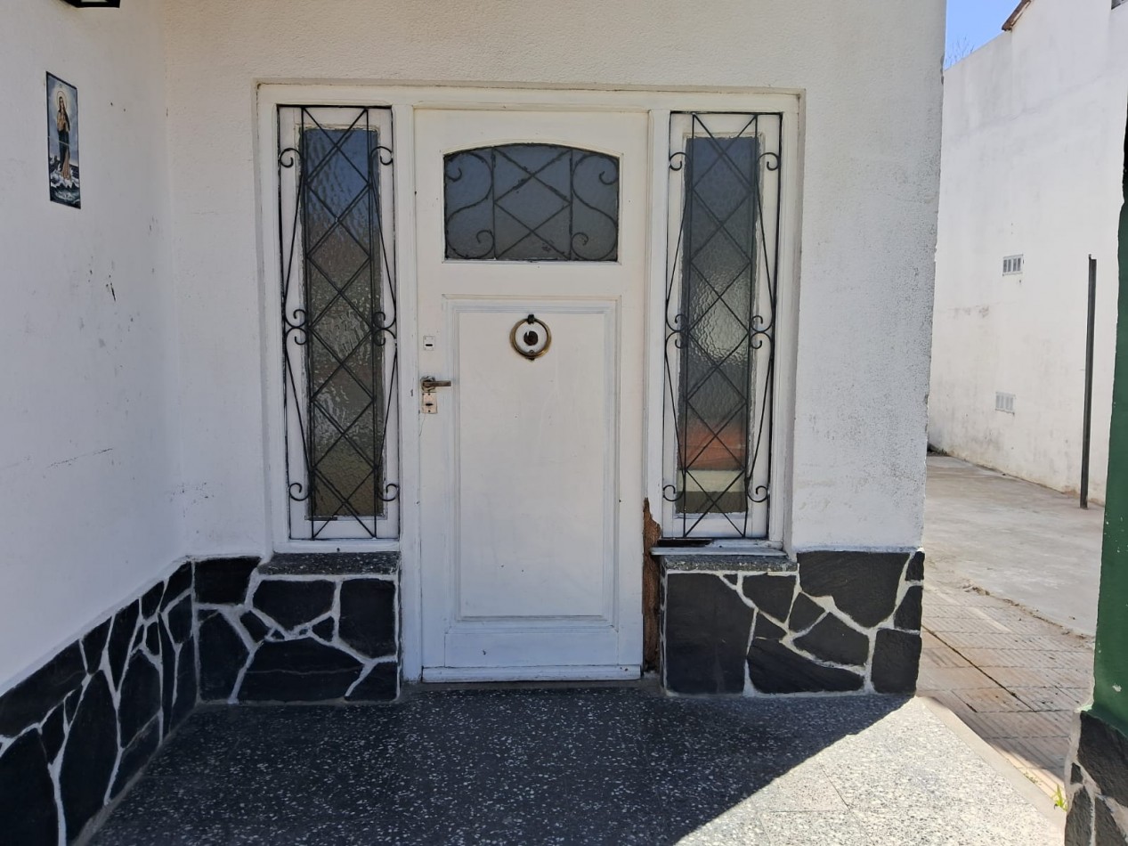 Casa de 3 Amb. a acondicionar en zona centro