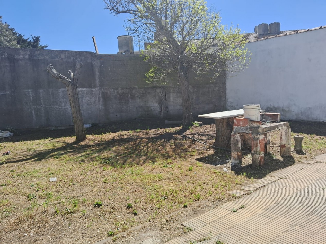 Casa de 3 Amb. a acondicionar en zona centro
