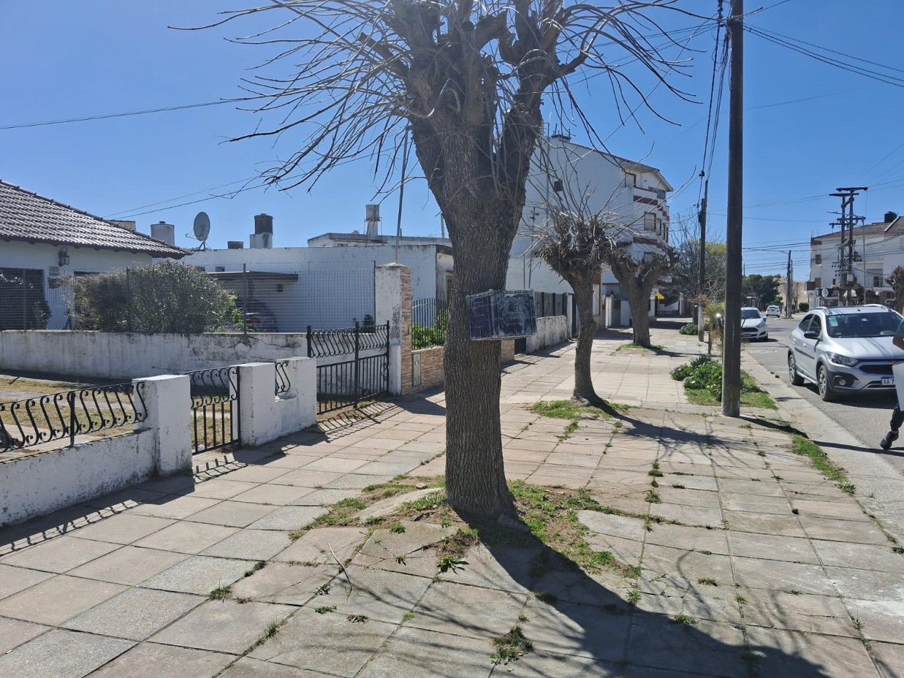 Casa de 3 Amb. a acondicionar en zona centro