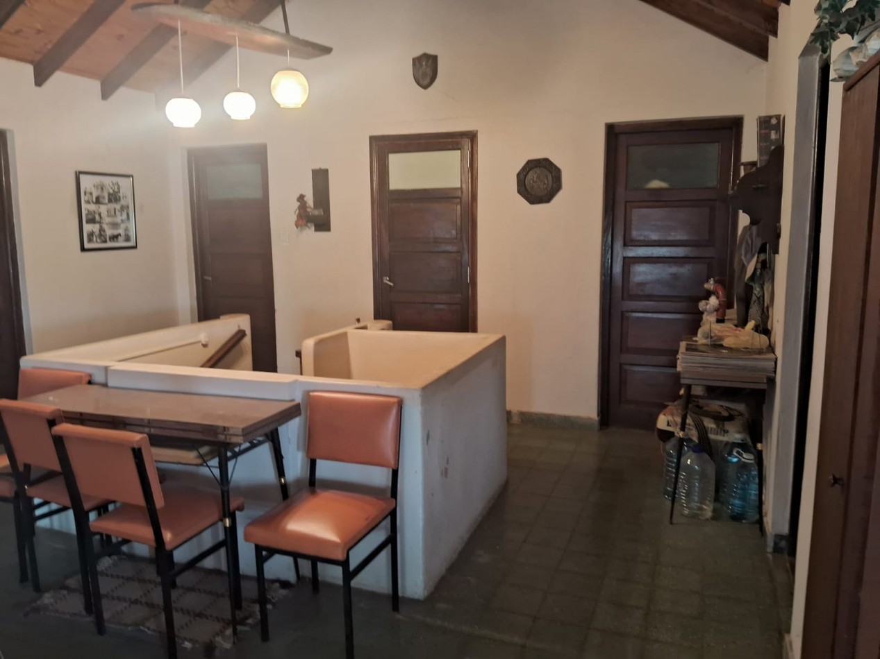 Lote 800 M2 con gran casa al fondo Zona Norte 