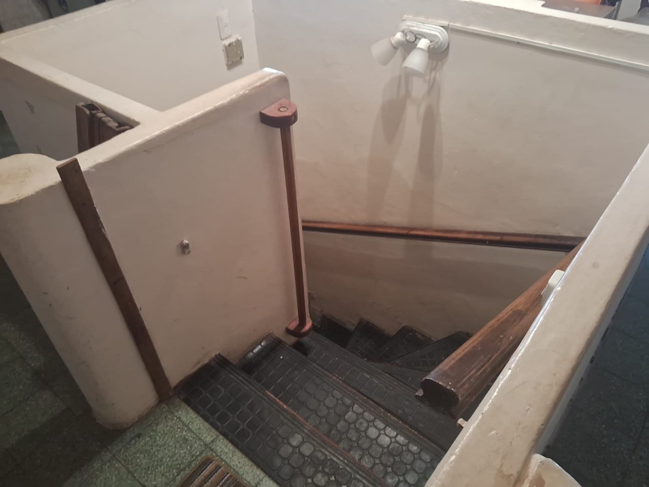 Lote 800 M2 con gran casa al fondo Zona Norte 