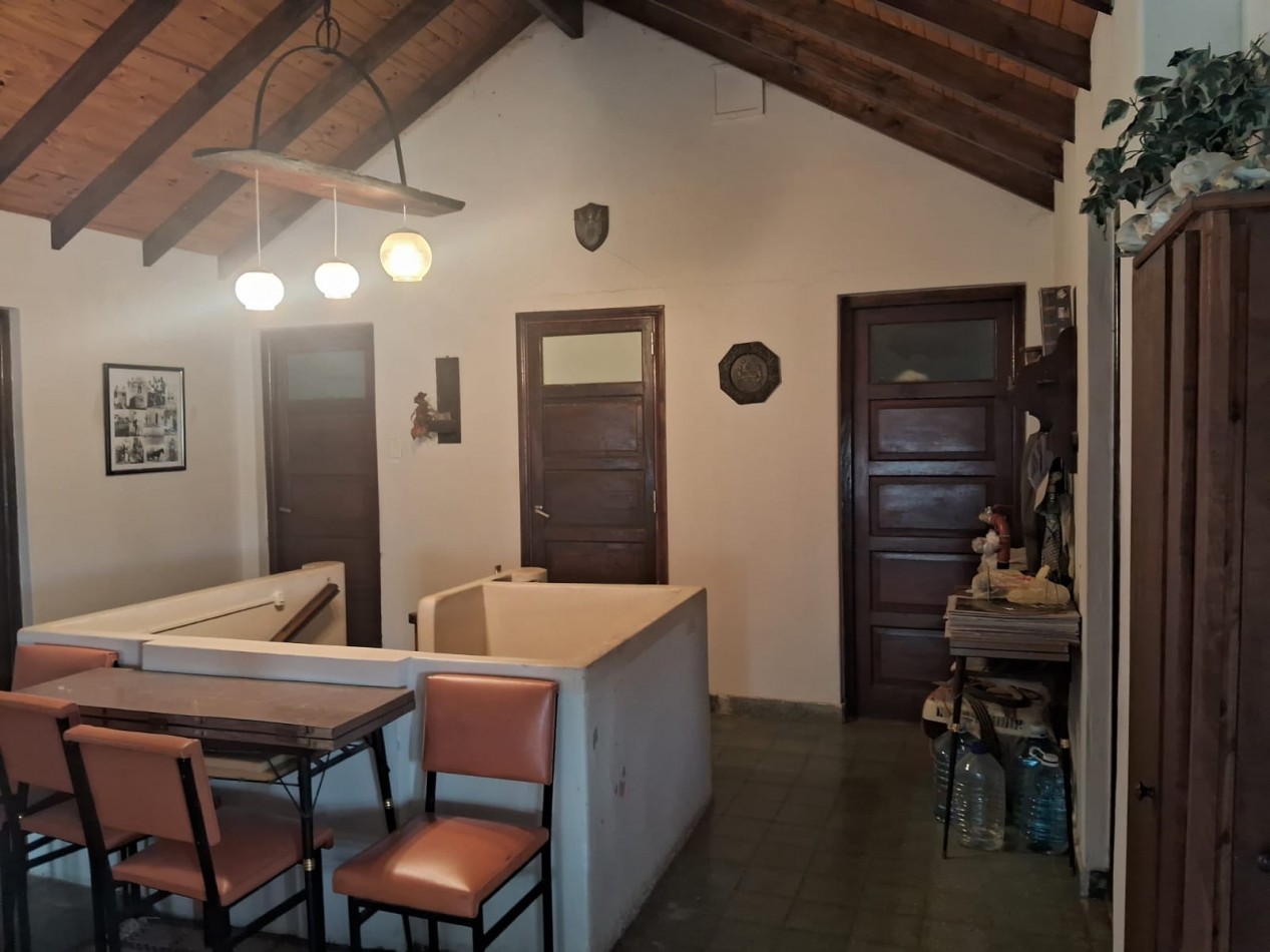 Lote 800 M2 con gran casa al fondo Zona Norte 