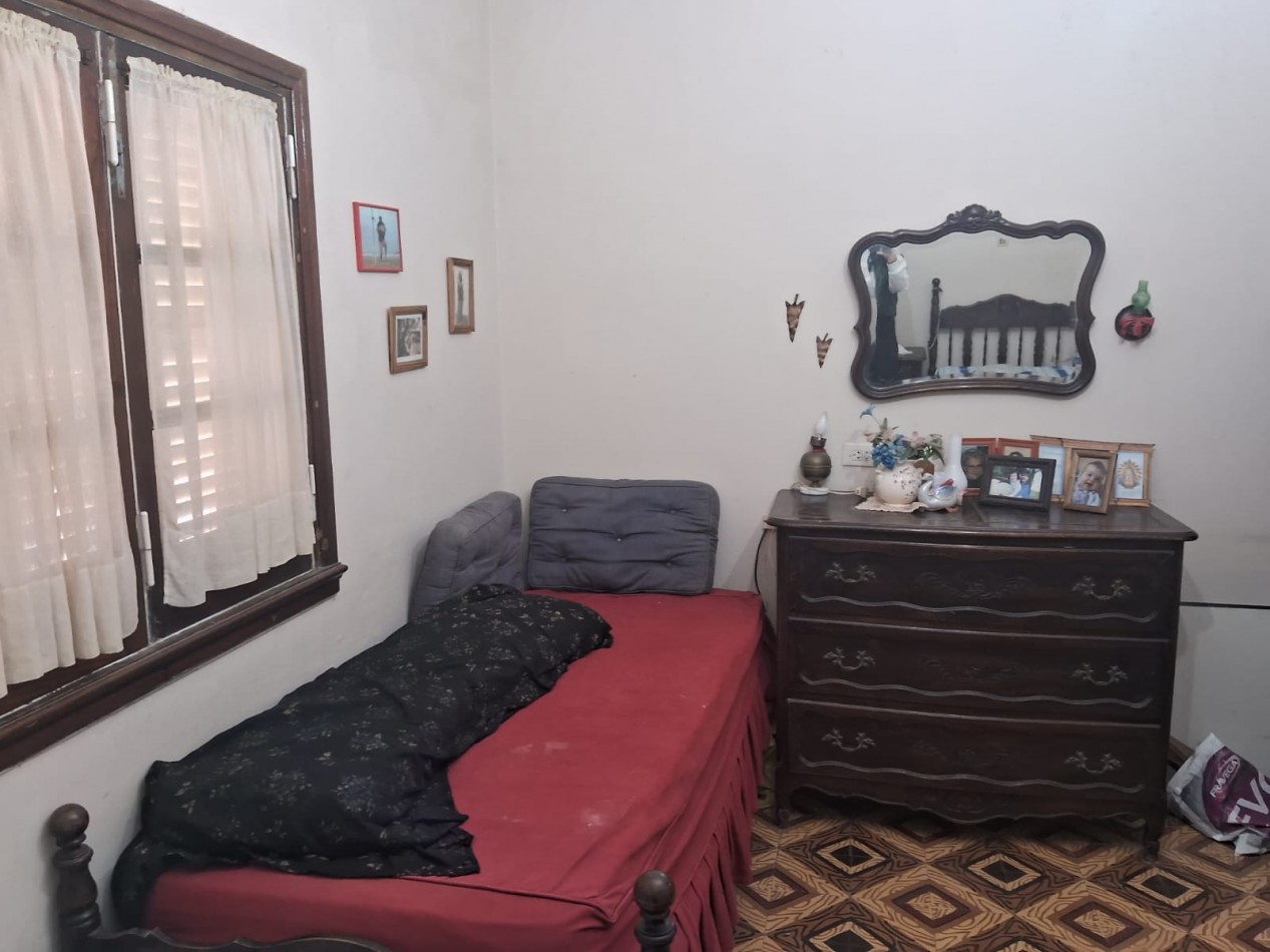 Lote 800 M2 con gran casa al fondo Zona Norte 