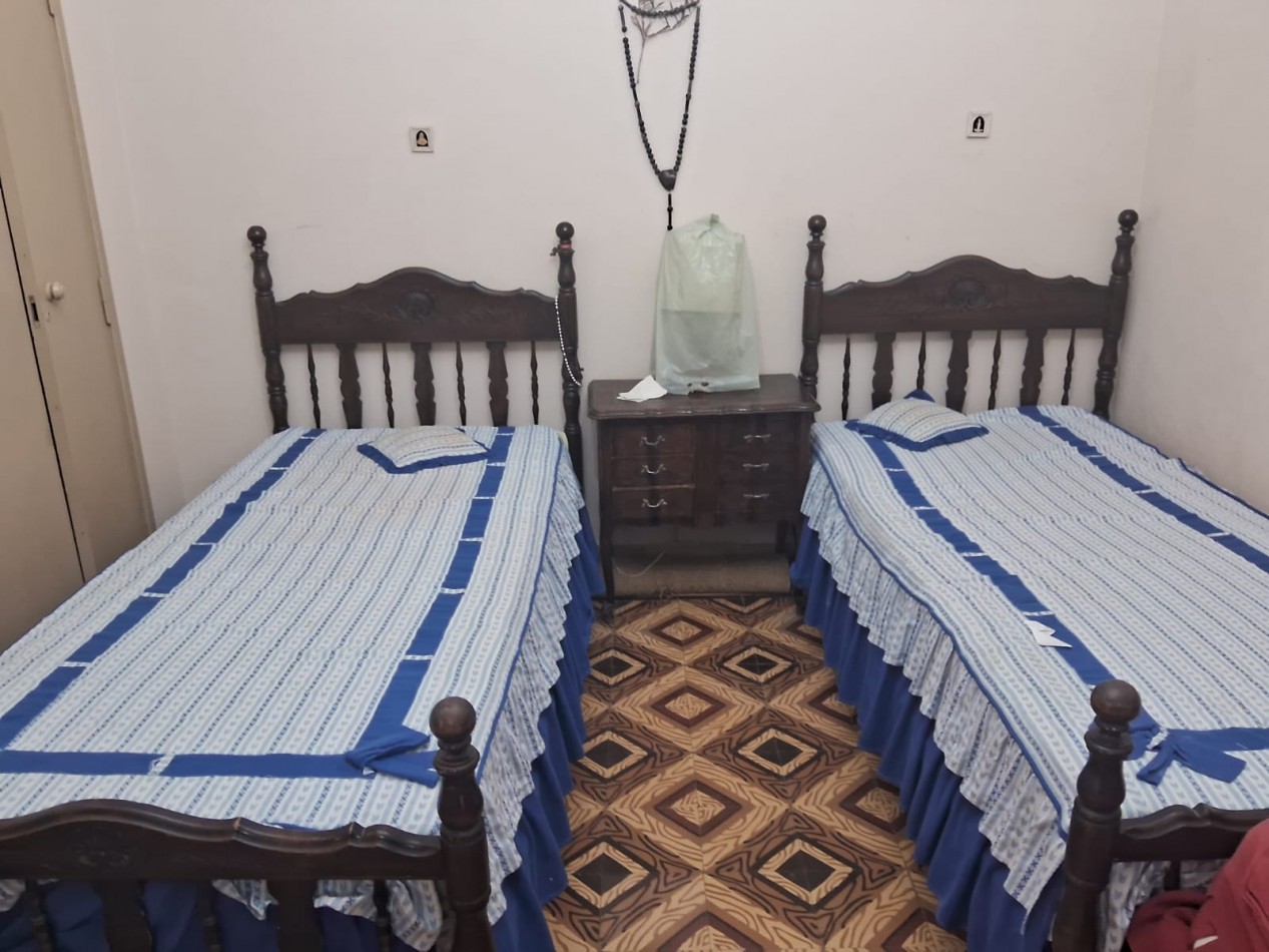 Lote 800 M2 con gran casa al fondo Zona Norte 