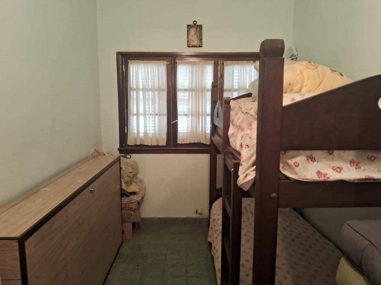 Lote 800 M2 con gran casa al fondo Zona Norte 