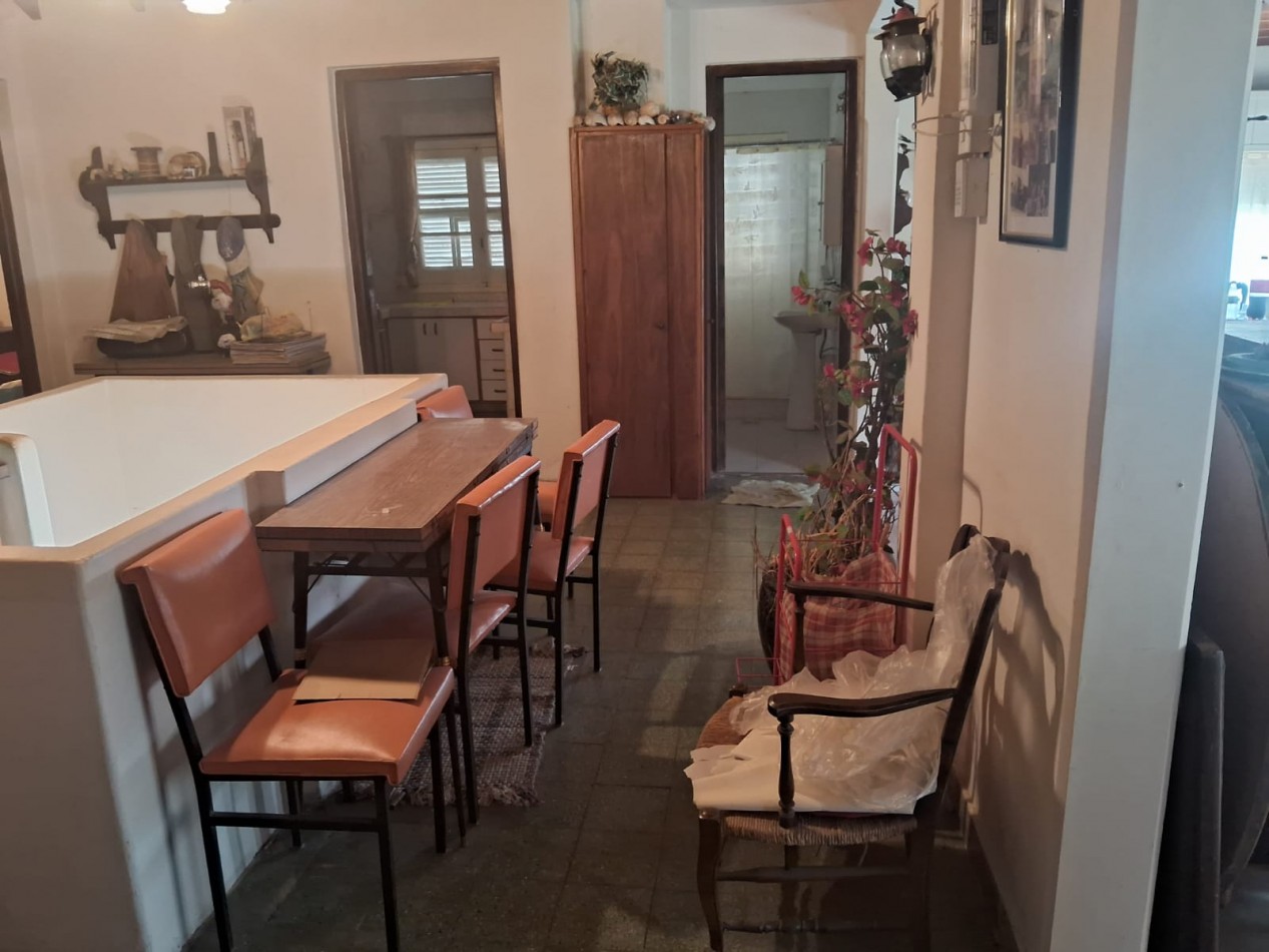 Lote 800 M2 con gran casa al fondo Zona Norte 