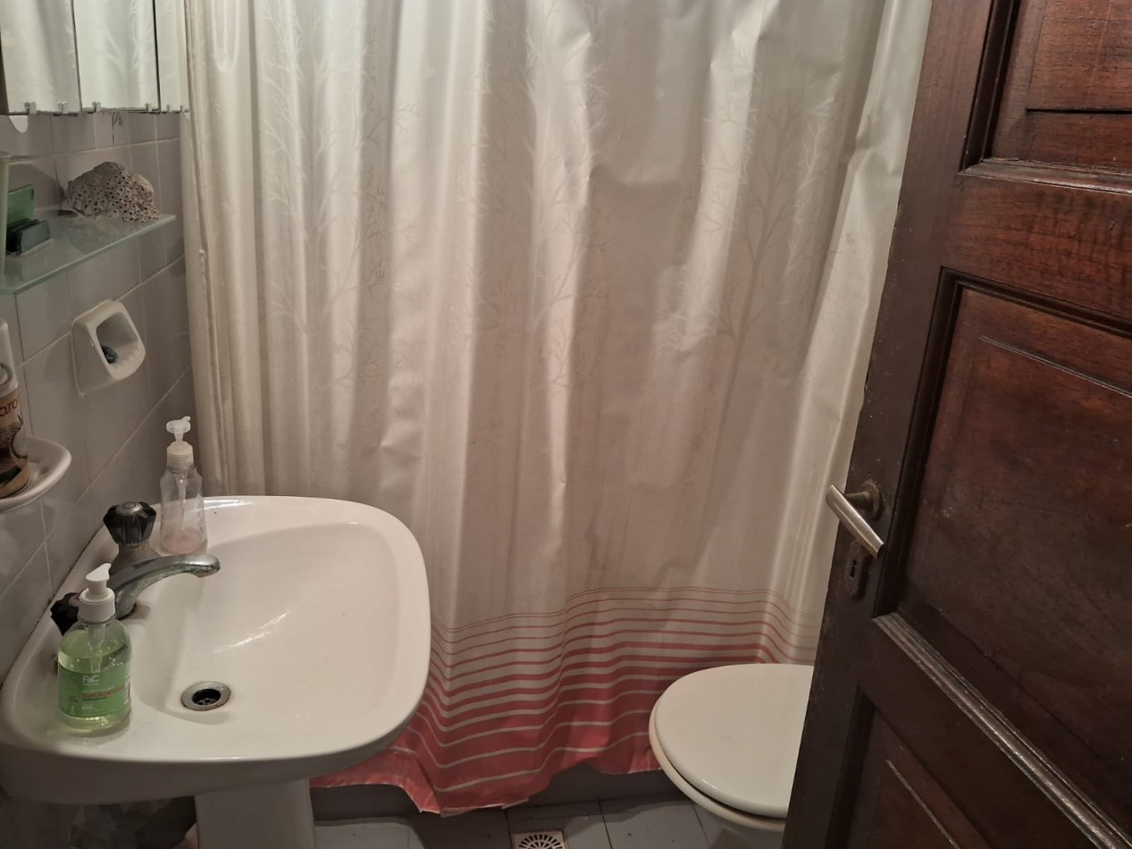 Lote 800 M2 con gran casa al fondo Zona Norte 