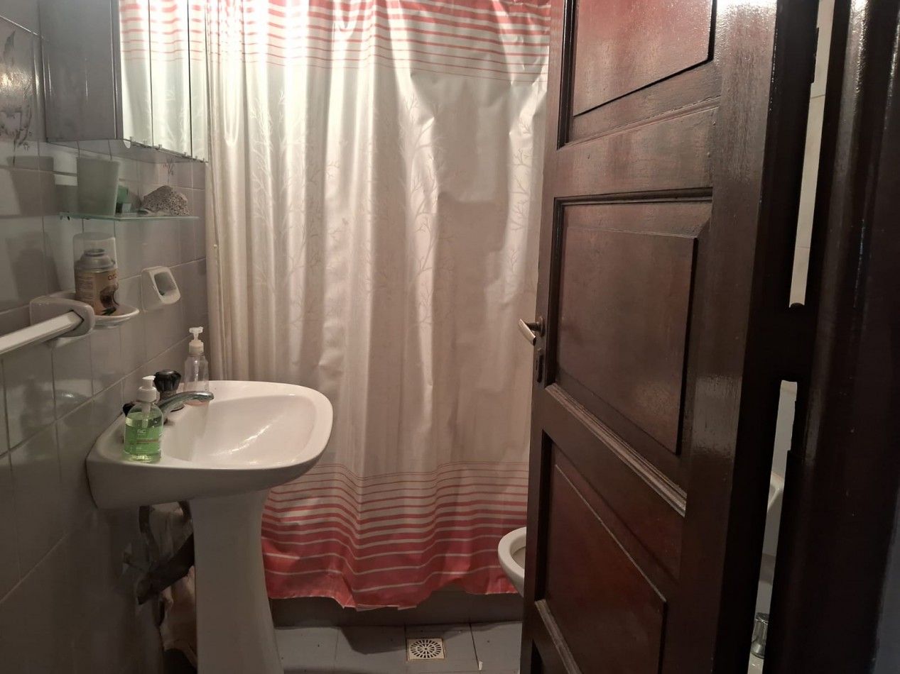 Lote 800 M2 con gran casa al fondo Zona Norte 