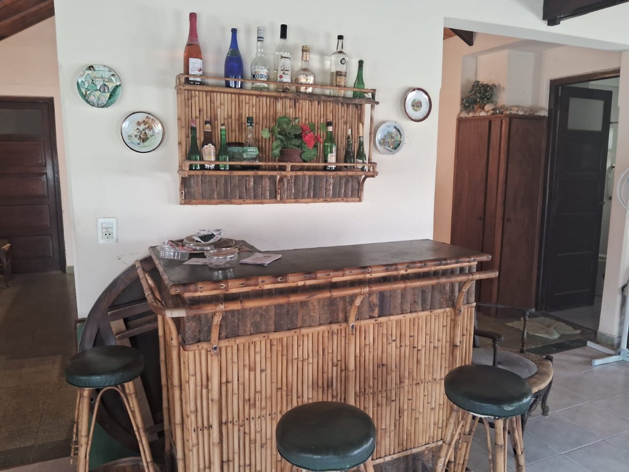 Lote 800 M2 con gran casa al fondo Zona Norte 