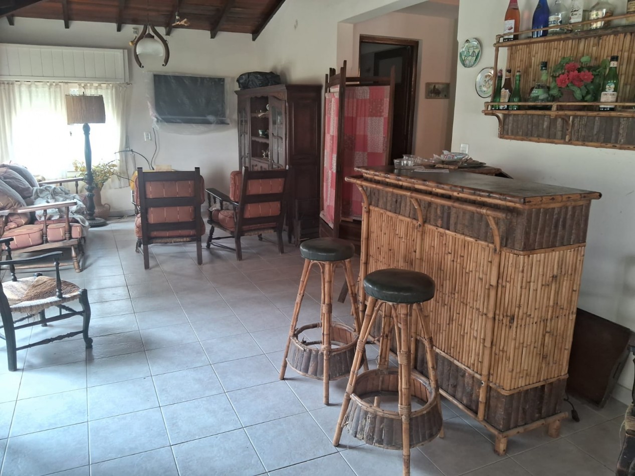 Lote 800 M2 con gran casa al fondo Zona Norte 