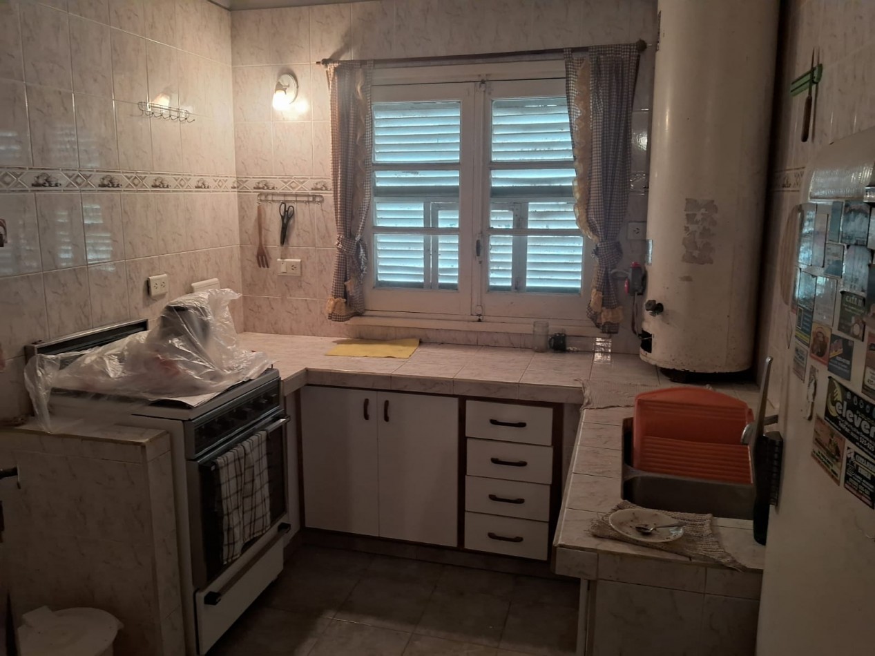 Lote 800 M2 con gran casa al fondo Zona Norte 