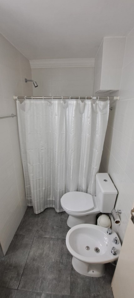 Duplex 2 Amb.PB con patio en plena Avda.