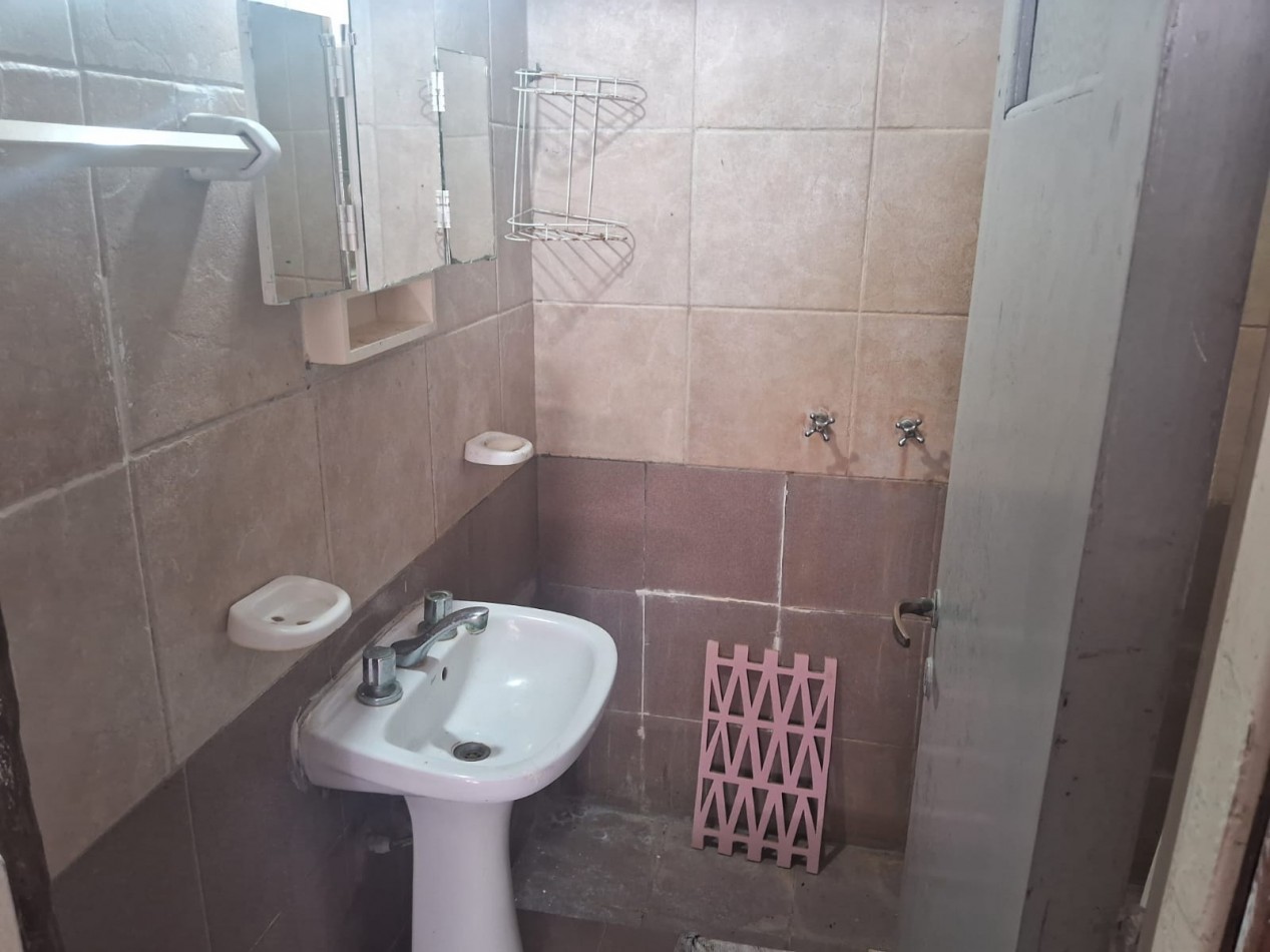 Casa 3 Amb a refaccionar en zona norte