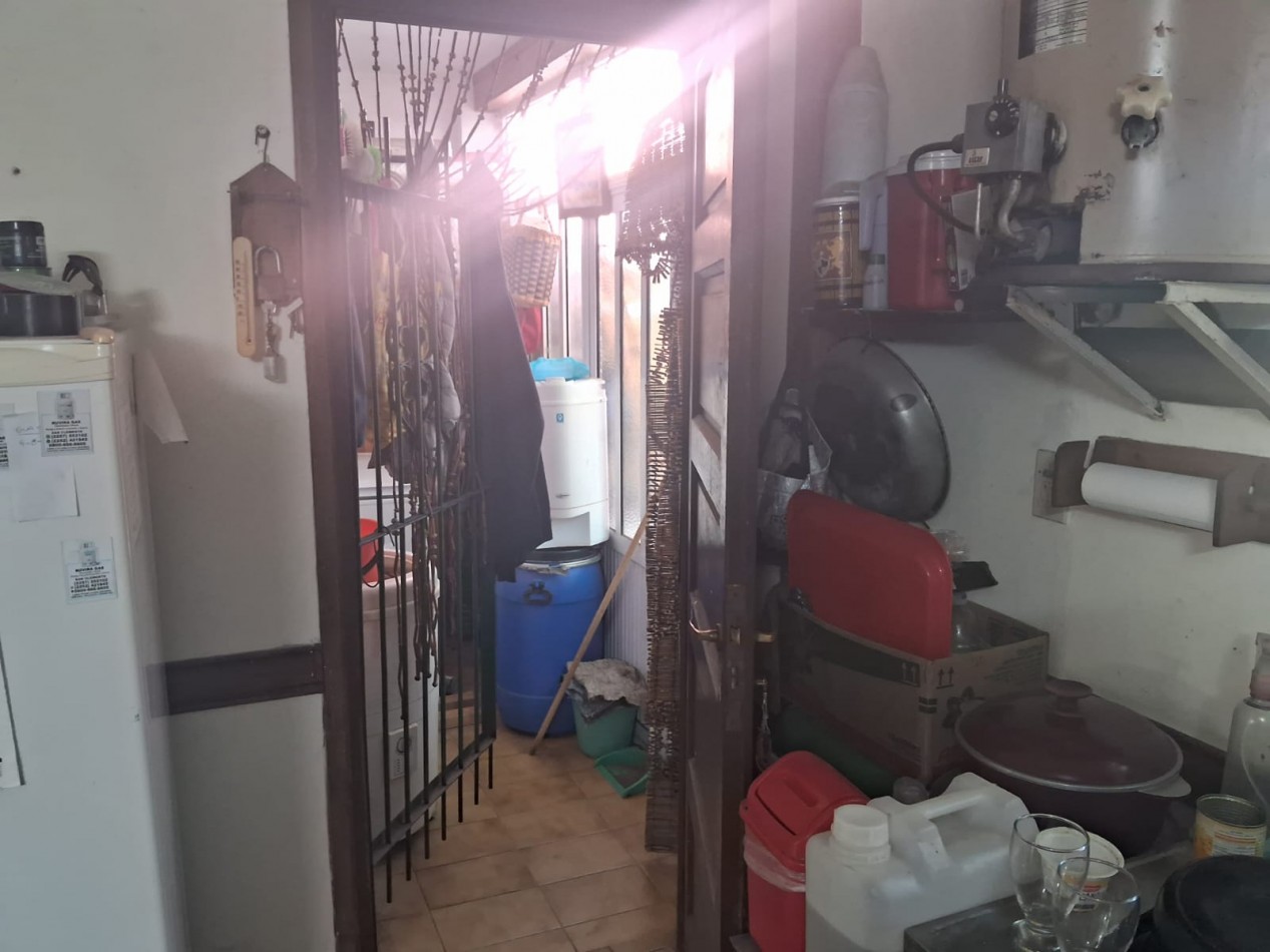 Casa 2 amb a refaccionar en zona norte 