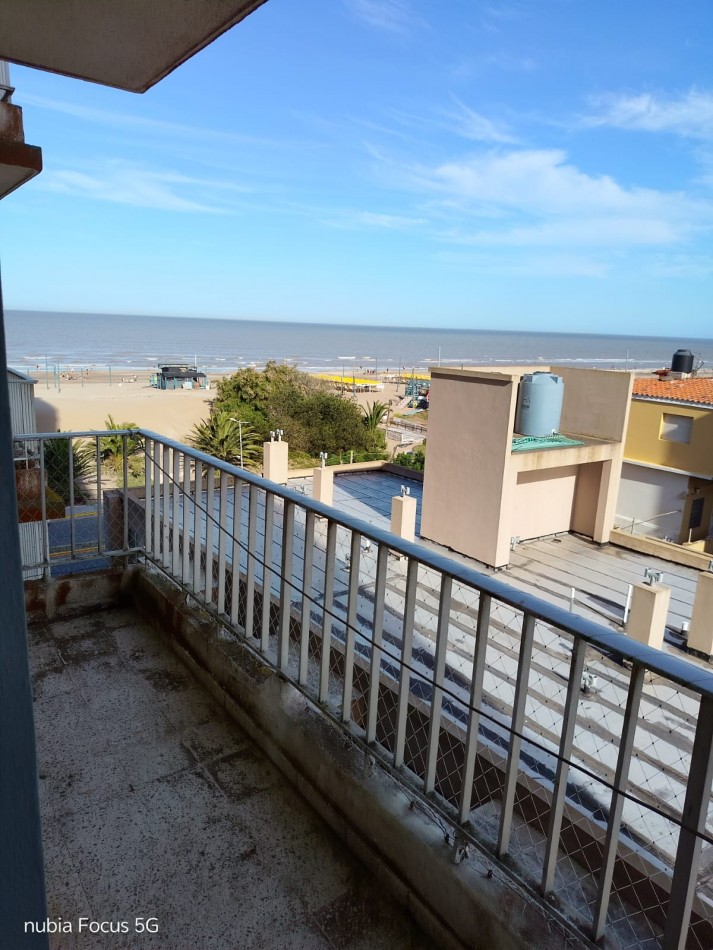 Depto 2 amb. con vista al mar Tuyu III