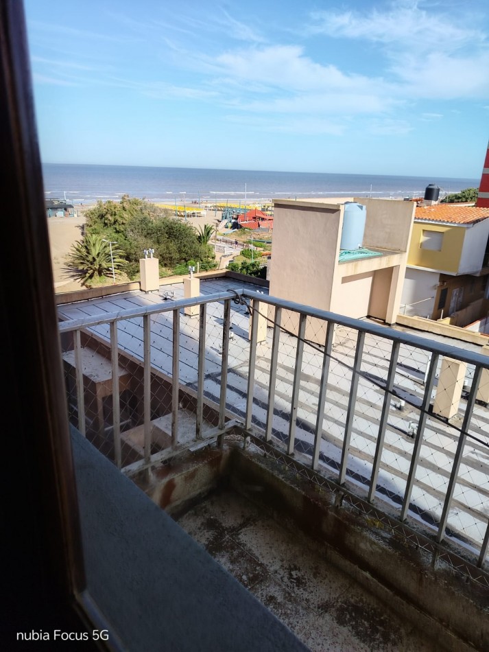 Depto 2 amb. con vista al mar Tuyu III