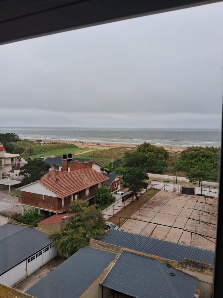 Depto 3 amb con cochera Edificio MAX III 