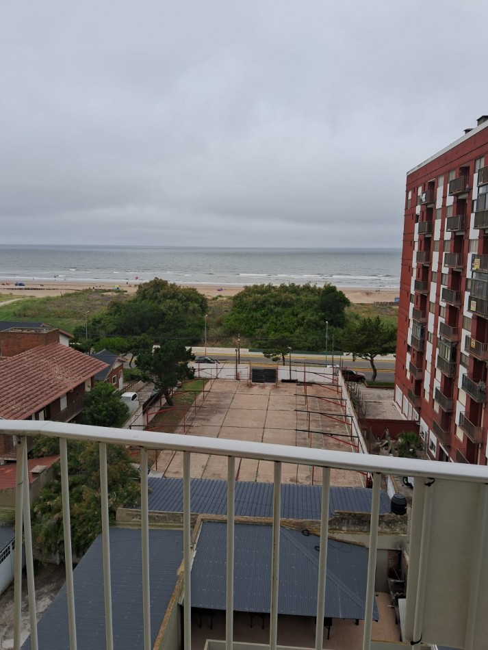 Depto 3 amb con cochera Edificio MAX III 