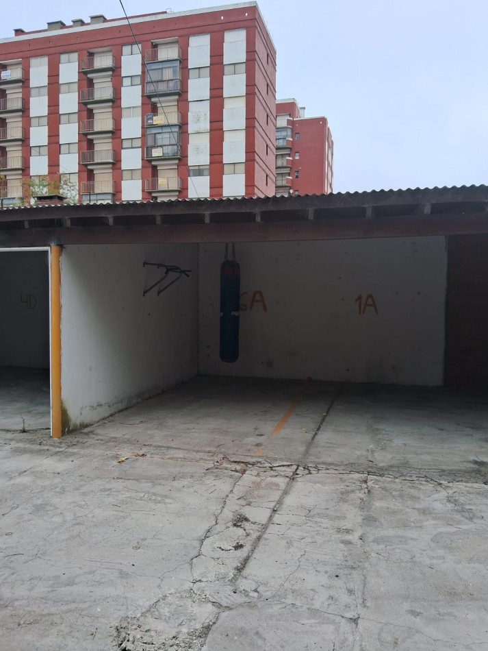 Depto 3 amb con cochera Edificio MAX III 