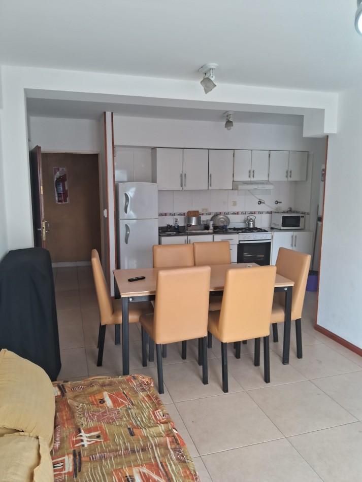 Depto 2 Amb al frente edificio Max V