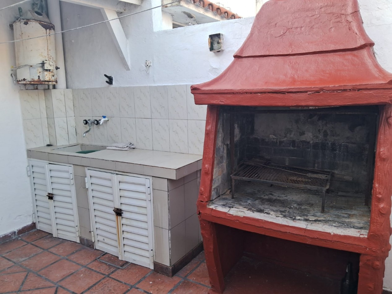 PH 3 AMB. CON PATIO ZONA CENTRO