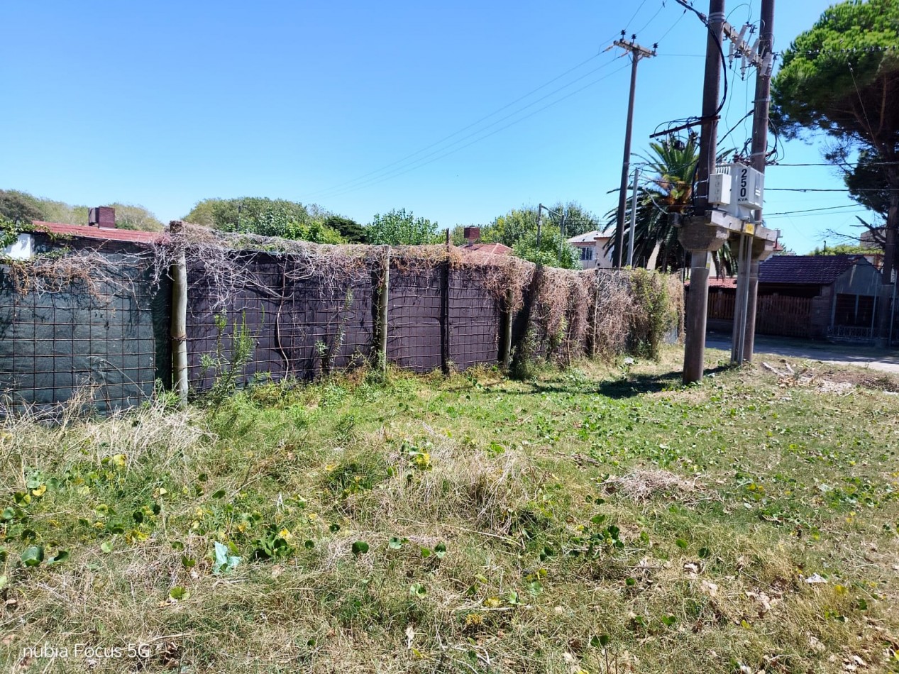 Gran Lote con mejoras centrico 