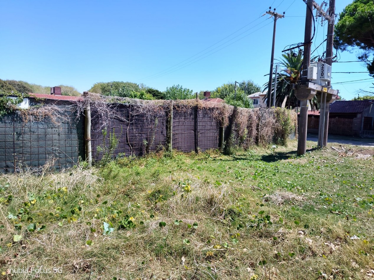 Gran Lote con mejoras centrico 