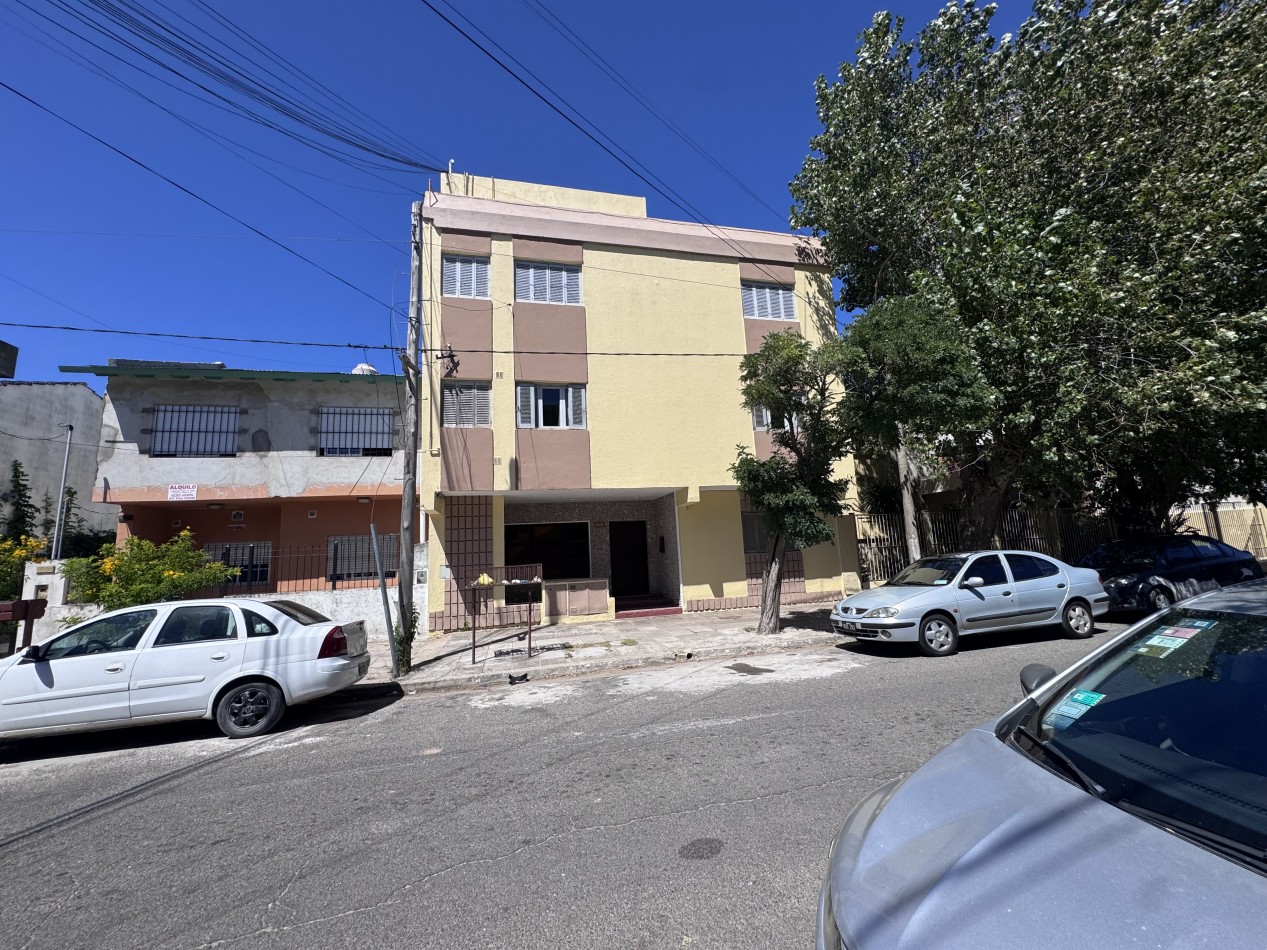 Depto 3 Amb zona centro Wall II 2do C