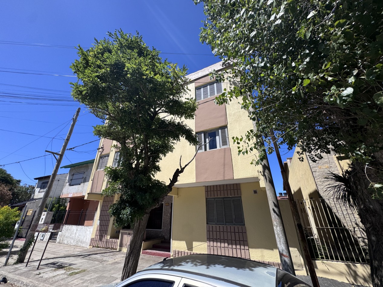 Depto 3 Amb zona centro Wall II 2do C