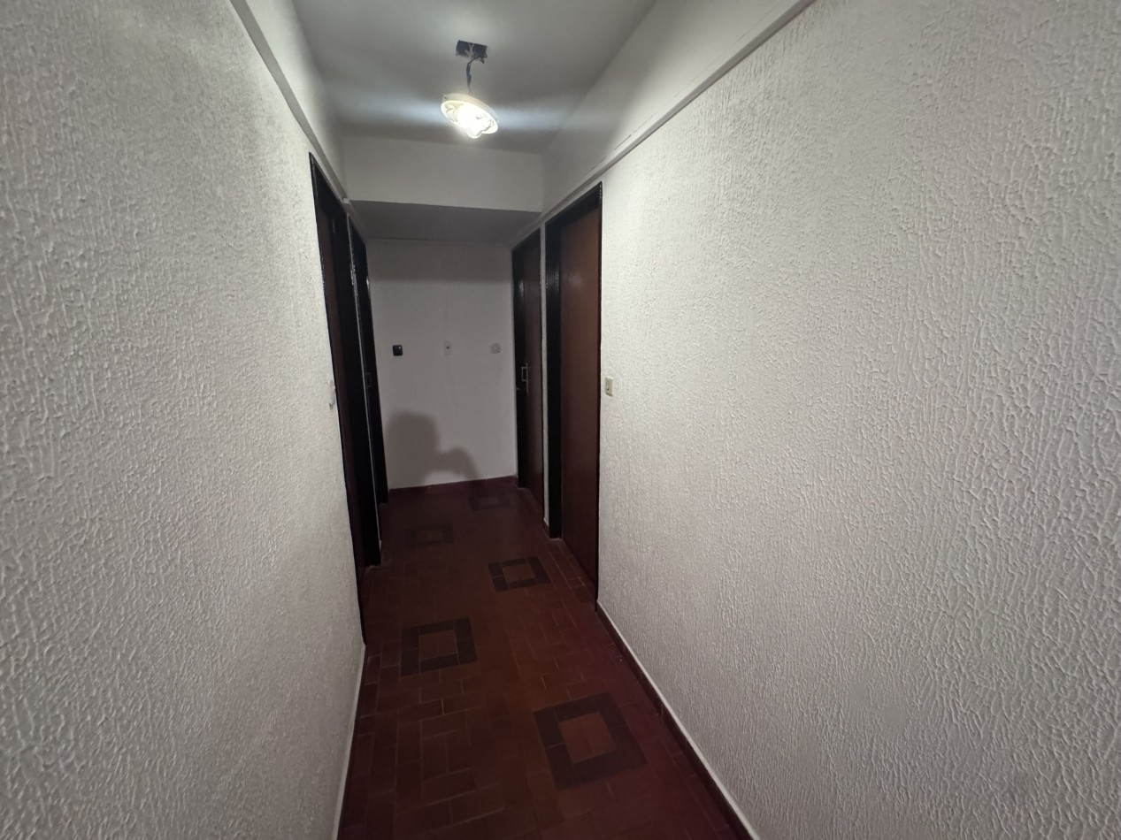 Depto 2 Amb con 2 cocheras 