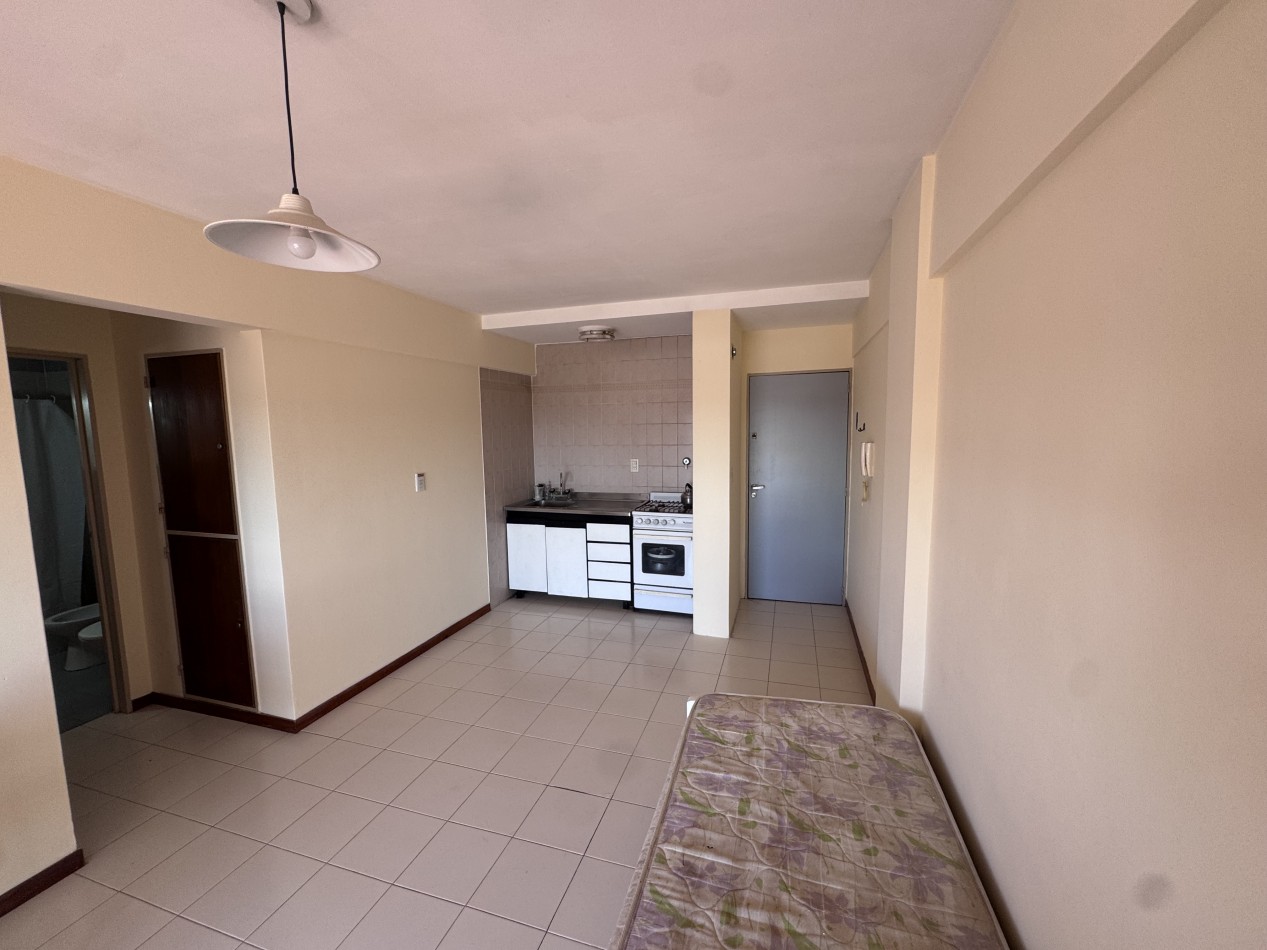 Depto 2 Amb con 2 cocheras 