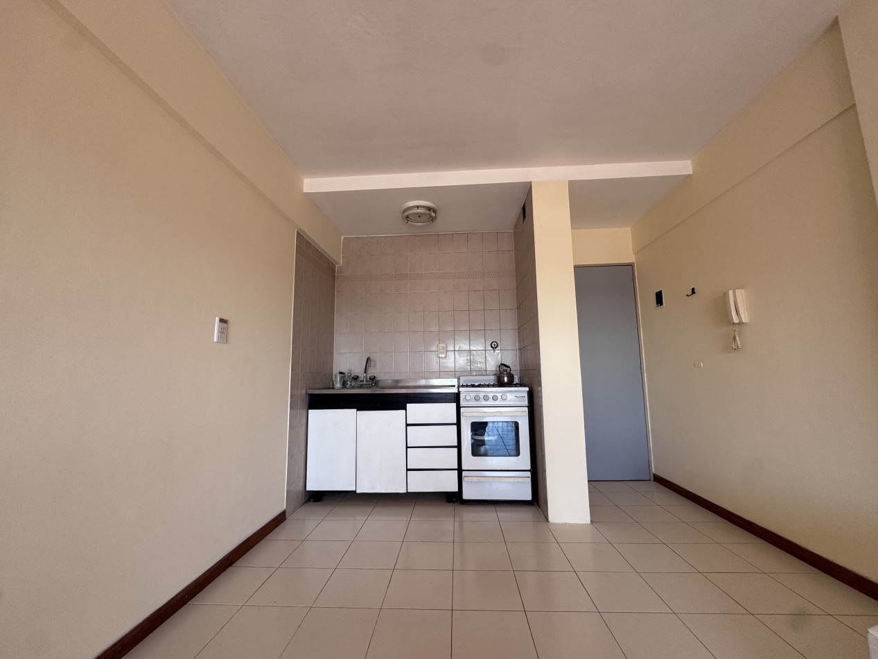 Depto 2 Amb con 2 cocheras 