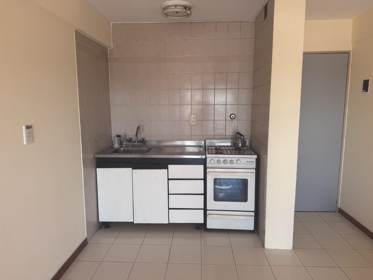 Depto 2 Amb con 2 cocheras 