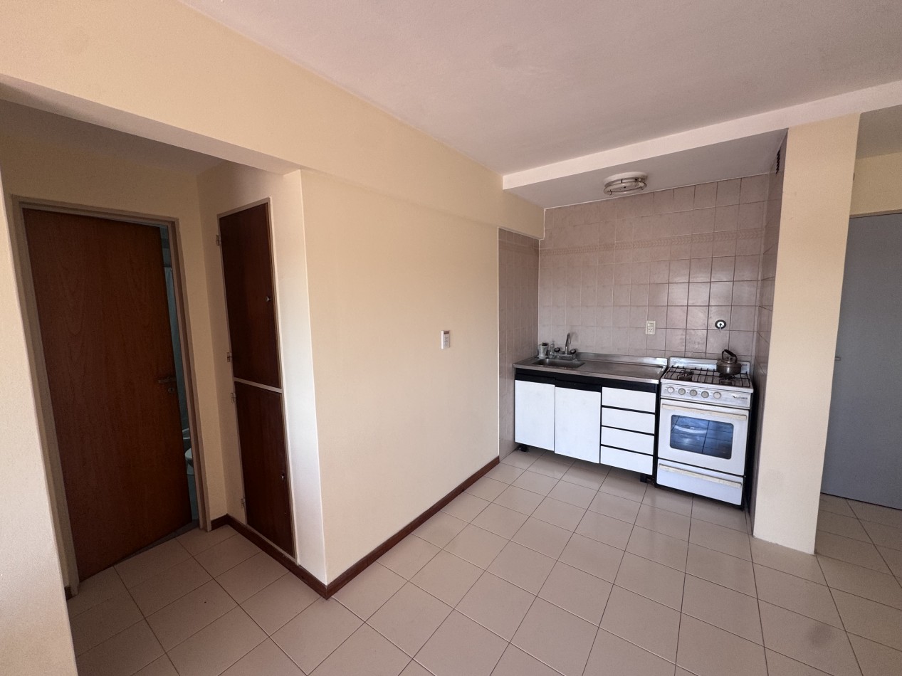 Depto 2 Amb con 2 cocheras 