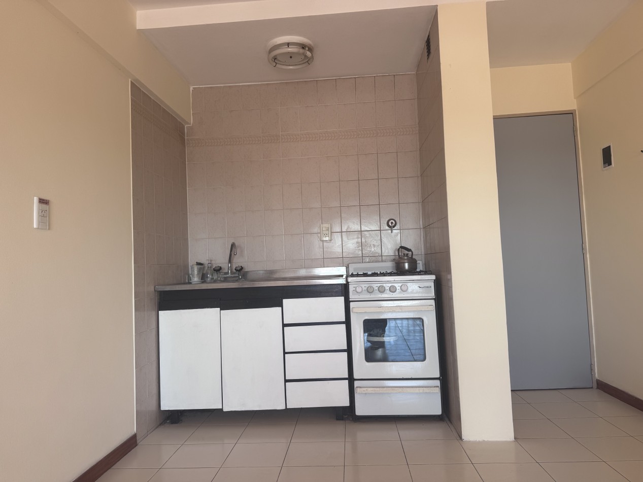 Depto 2 Amb con 2 cocheras 