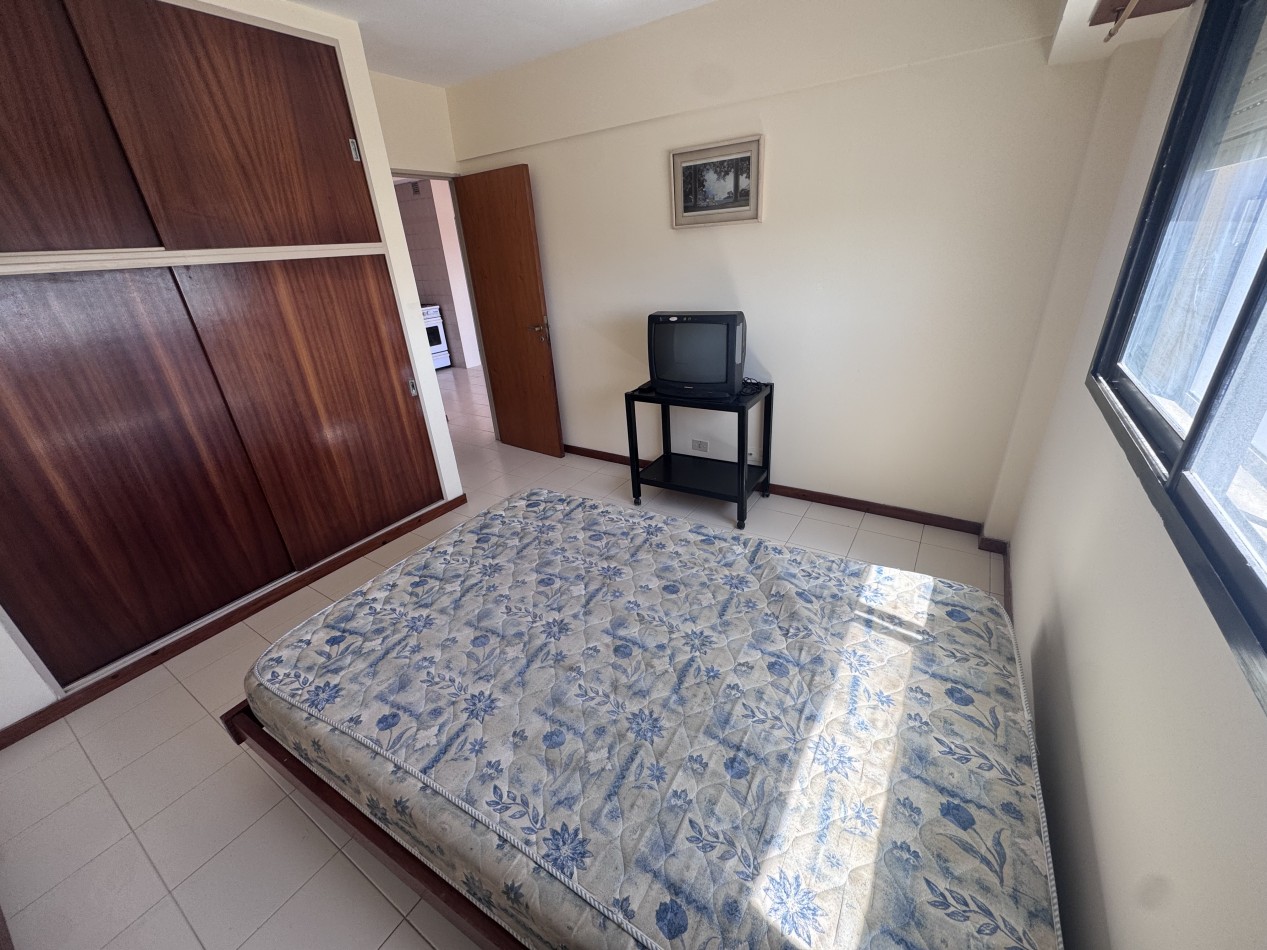 Depto 2 Amb con 2 cocheras 