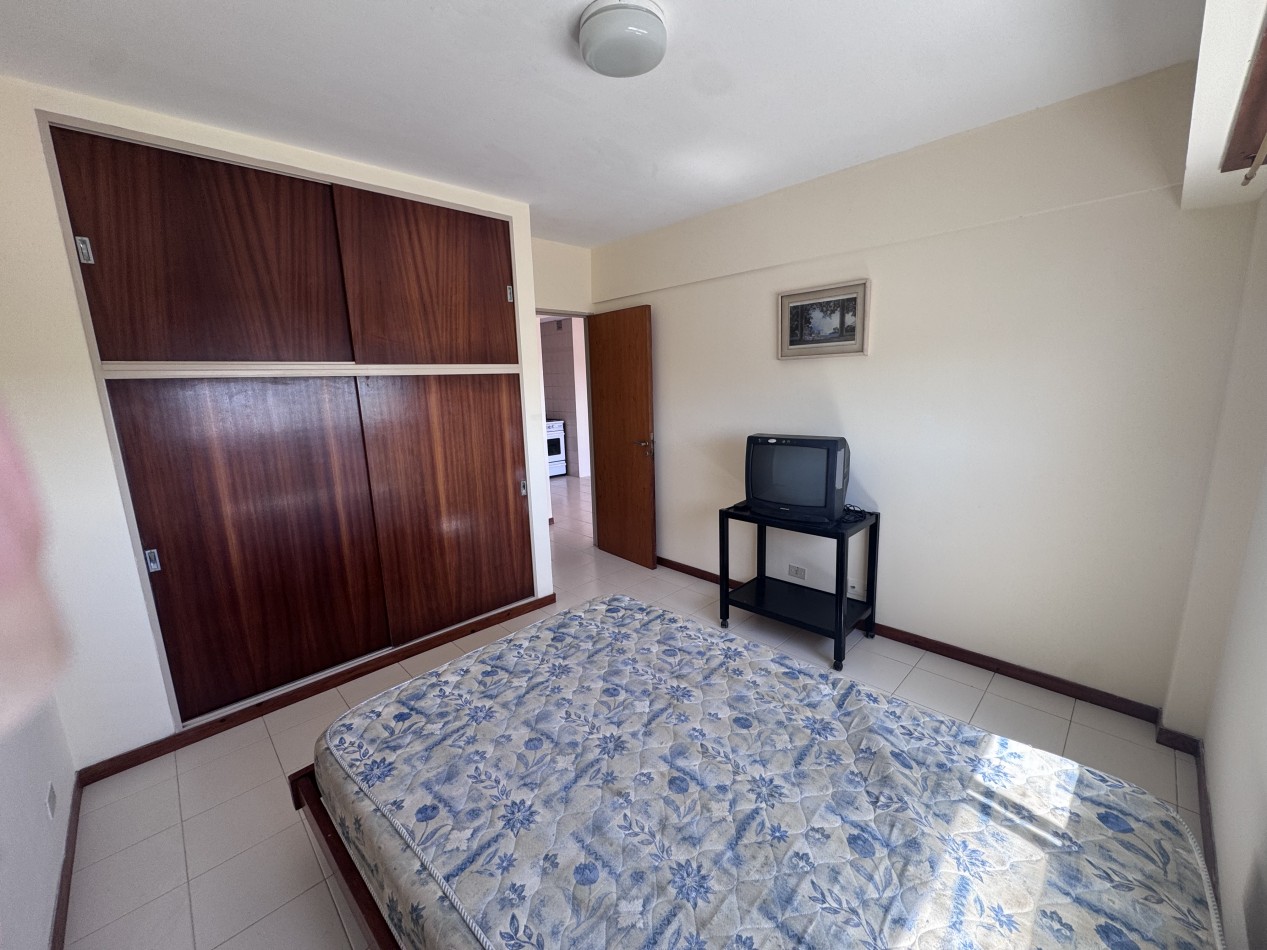 Depto 2 Amb con 2 cocheras 