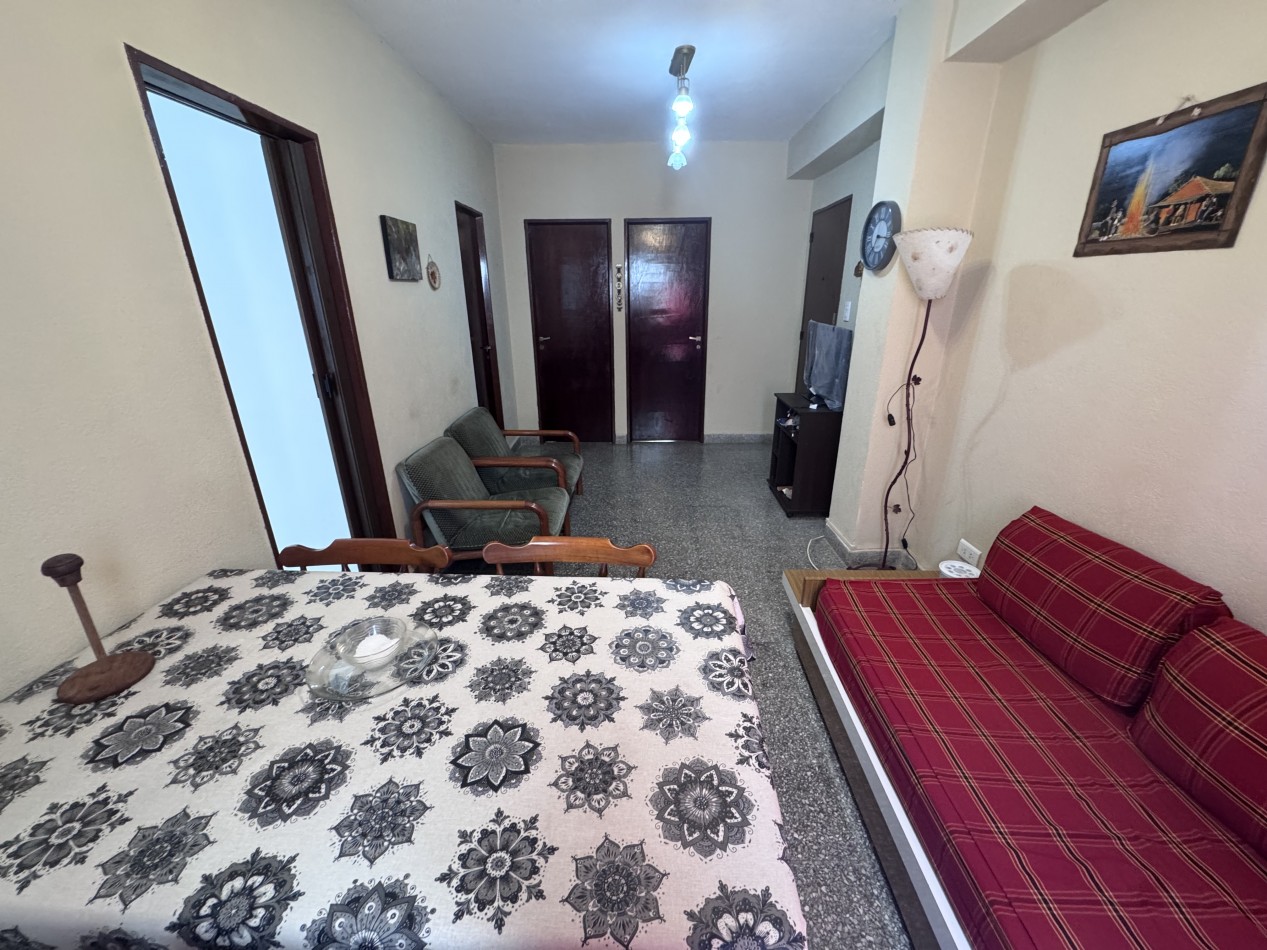 Depto 3 Amb zona centro Wall II 2do C