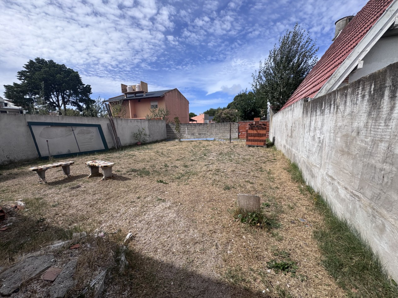 Casa 3 Amb con Local apto credito hipotecario 