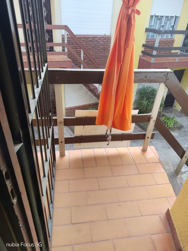 Depto 2 Amb con estacionamiento 