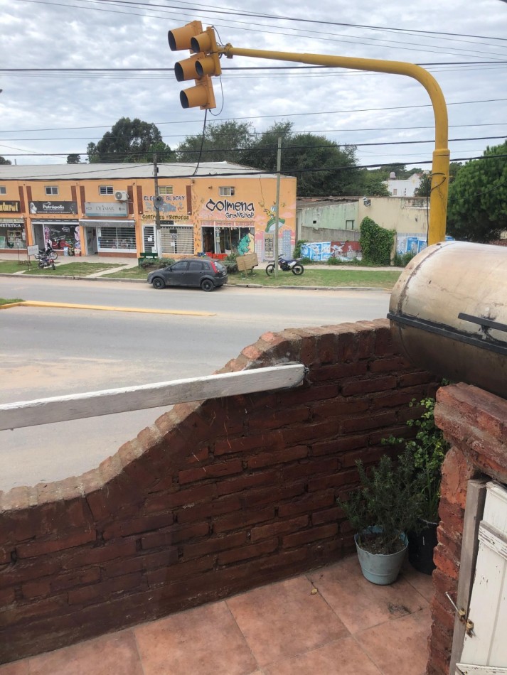 Oportunidad de Inversion: Complejo de 3 Unidades con Balcon y Parrilla