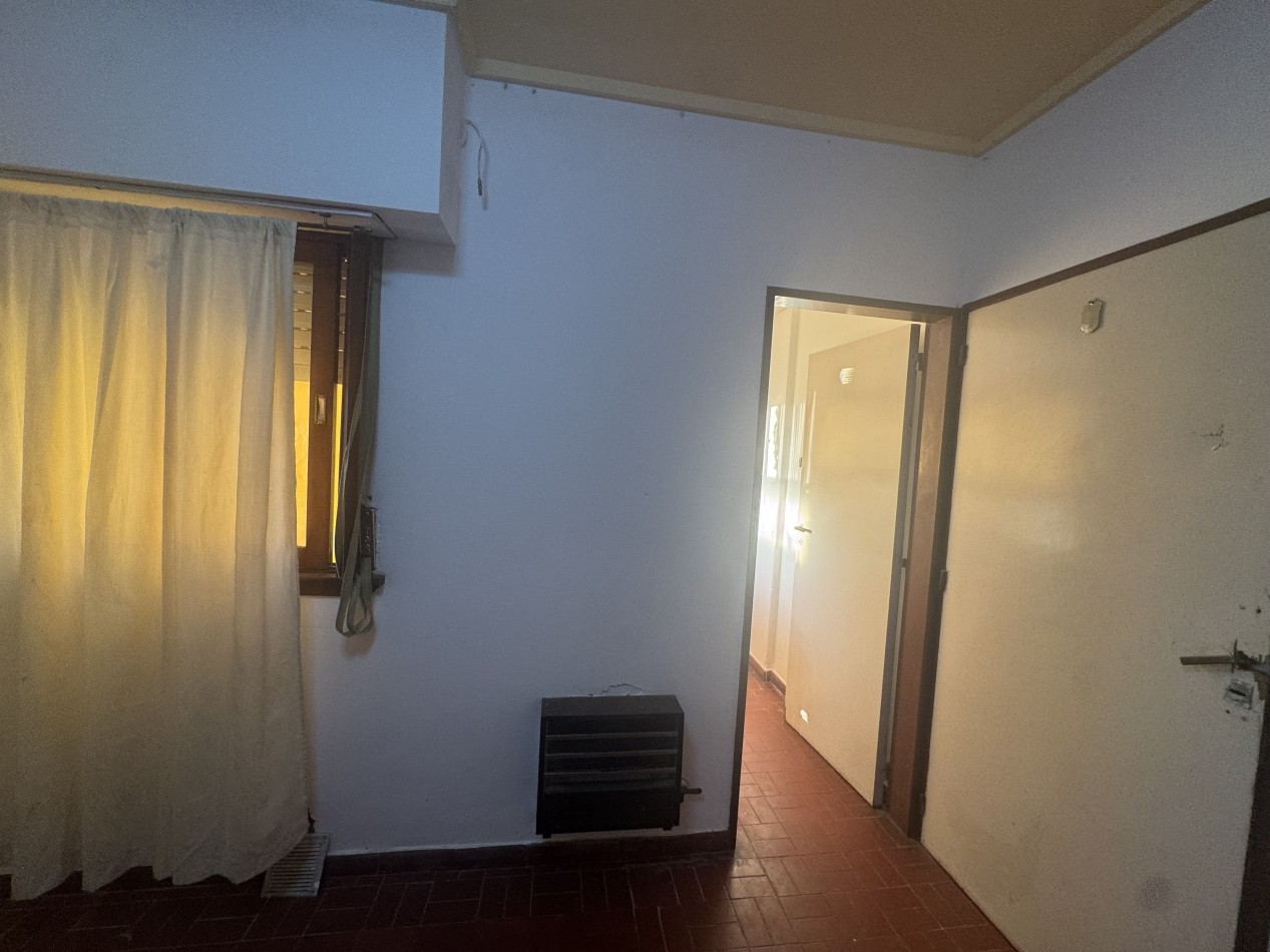 Depto 2 amb. 4to piso L Edificio French 