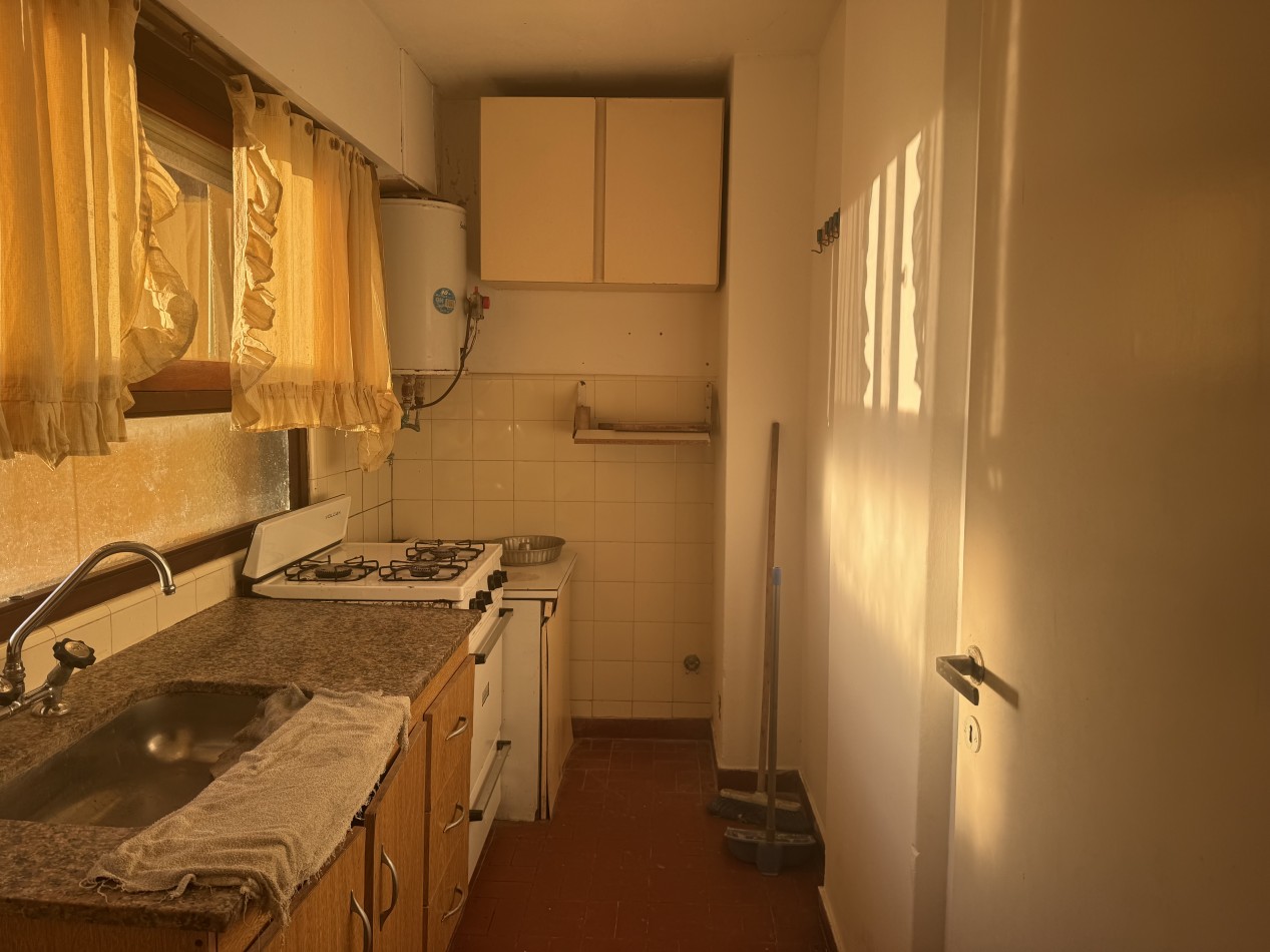 Depto 2 amb. 4to piso L Edificio French 