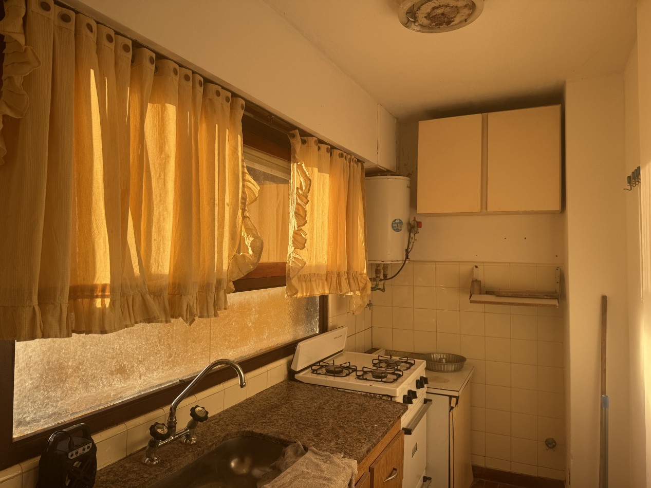 Depto 2 amb. 4to piso L Edificio French 